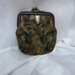 Vintage Tapestry Coin Purse‎ Kiss Lock Frame Brown Leather Trim Floral Pattern